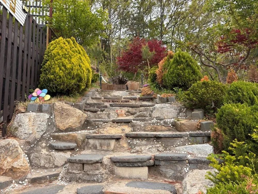 Rumah liburan House Of Rising Sun - Nanhee House Villa Incheon